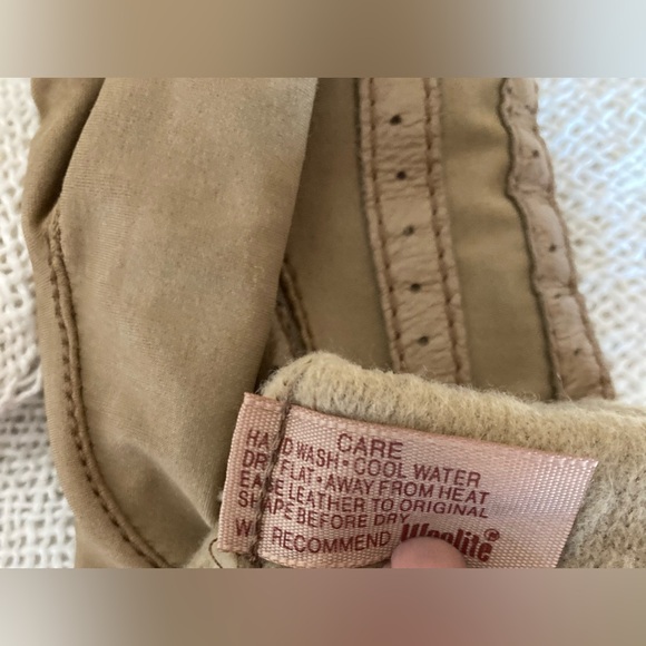 Vintage Isontoner Tan Leather Gloves - Picture 5 of 7